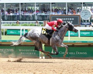Angkor wins at Churchill Downs