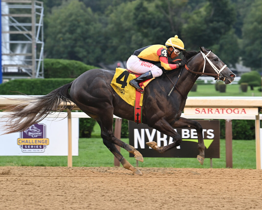 Dapper Moon wins at Saratoga