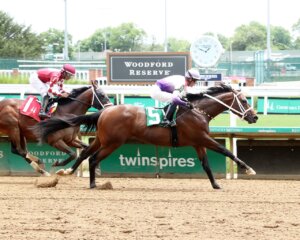 Master Controller wins at Churchill Downs. 