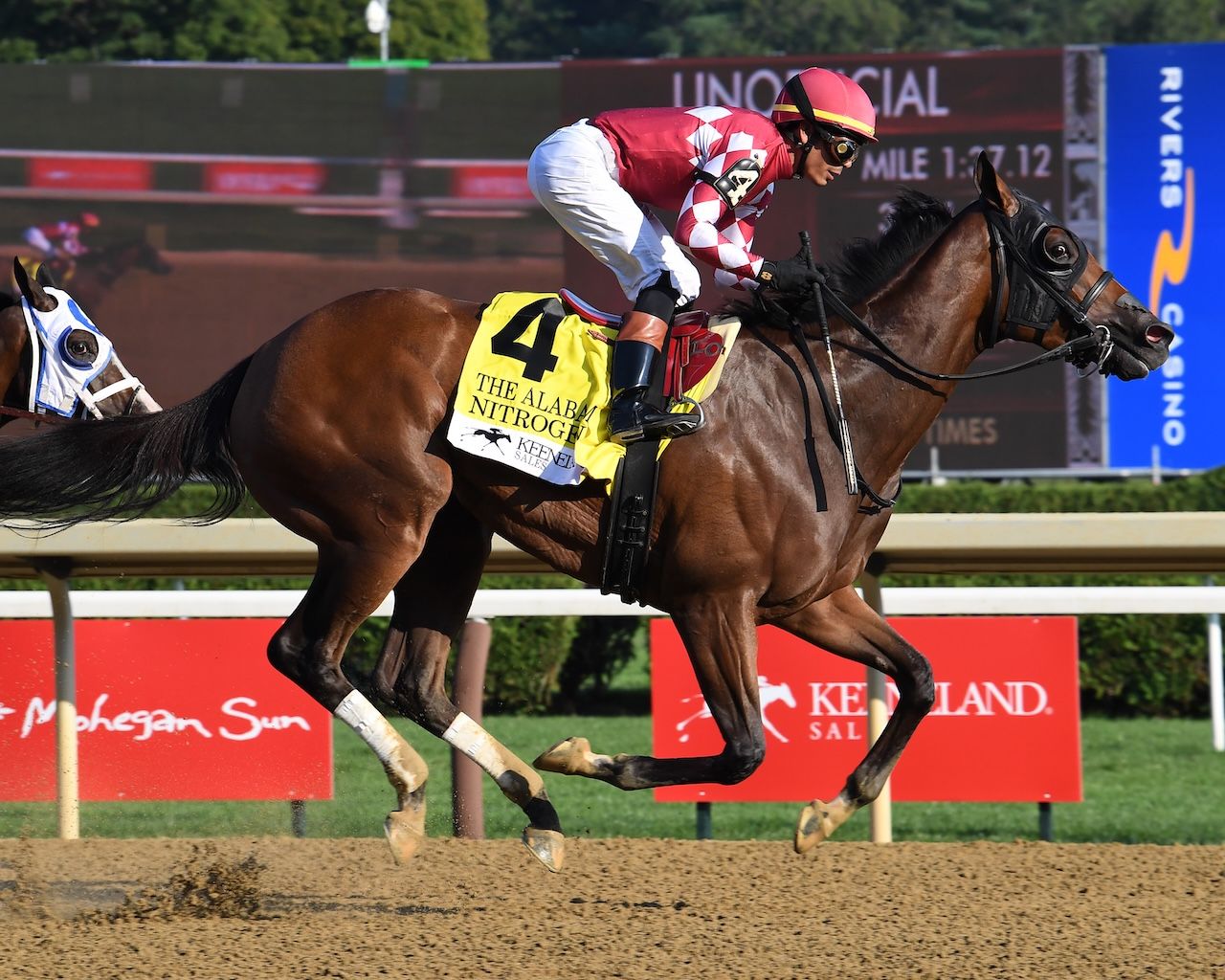 Nitrogen wins the Alabama at Saratoga