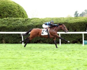 Thirteen Colonies wins at Keeneland. 