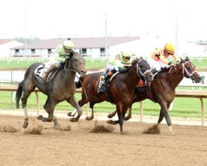 Bricklin wins at Horseshoe Indiana.