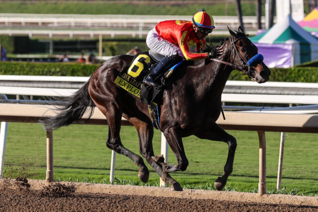 Explora wins the Oak Leaf at Santa Anita.