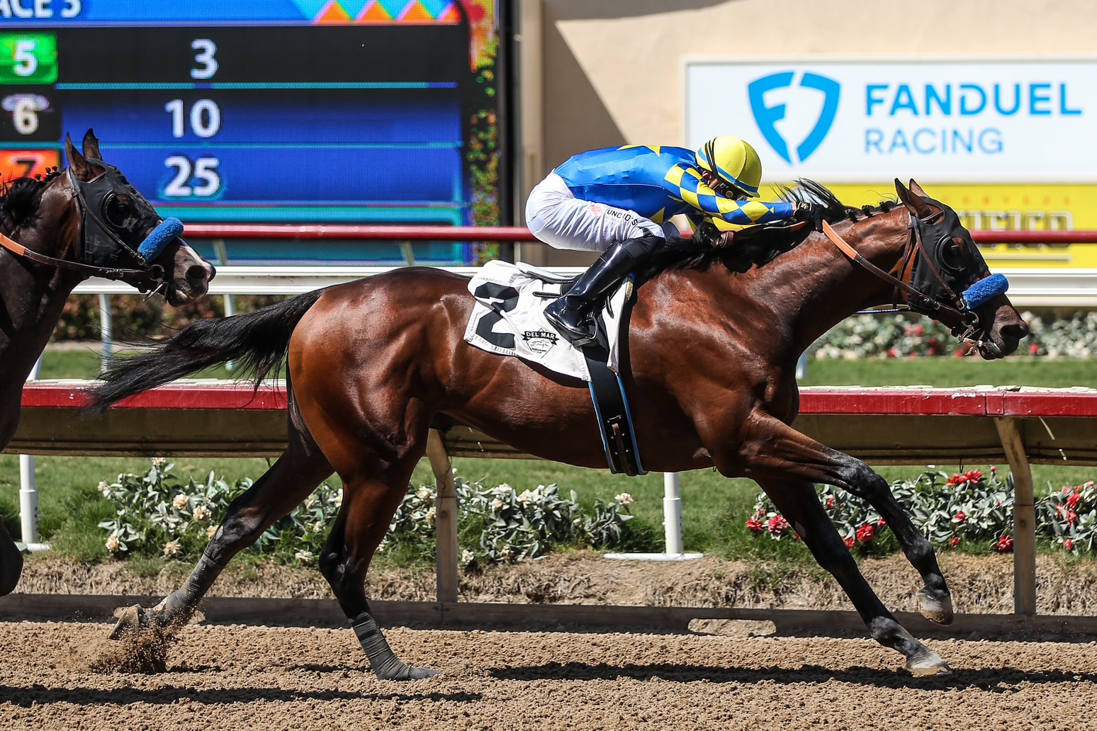 Litmus Test breaks maiden at Del Mar.