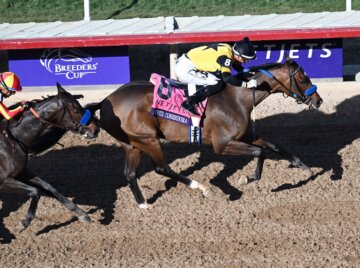 Super Corredora wins the Breeders' Cup Juvenile Fillies at Del Mar.