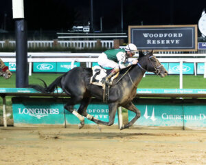 Sleepingonfreedom wins at Churchill Downs.