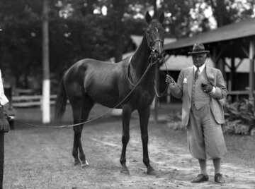 Sun Beau with Willis Sharpe Kilmer (Keeneland Library Cook Collection)