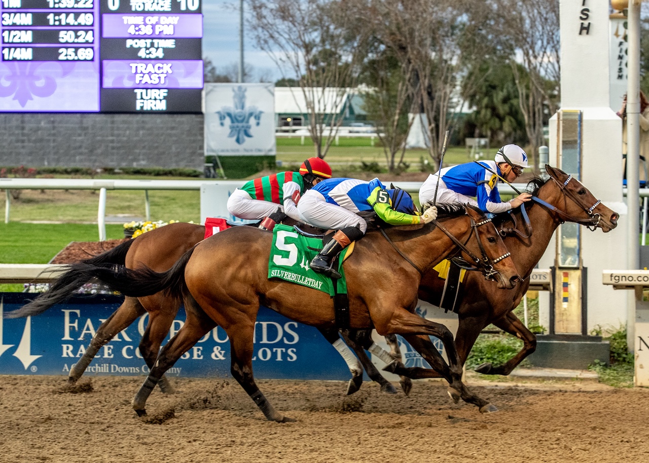 Taken by the Wind wins the Silverbulletday at Fair Grounds.