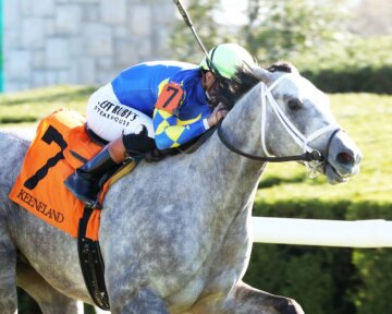 Fulleffort wins at Keeneland.