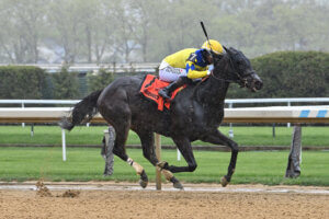 Pretty Boy Miah captures an Aqueduct allowance