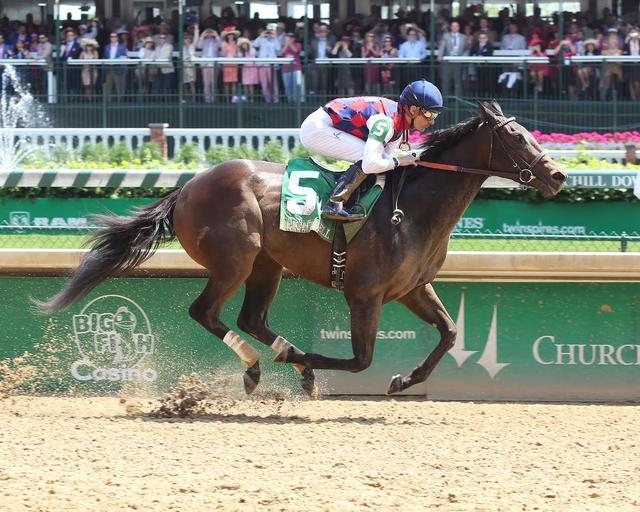 How Mobile Tech Enhances the Derby Experience For Louisville