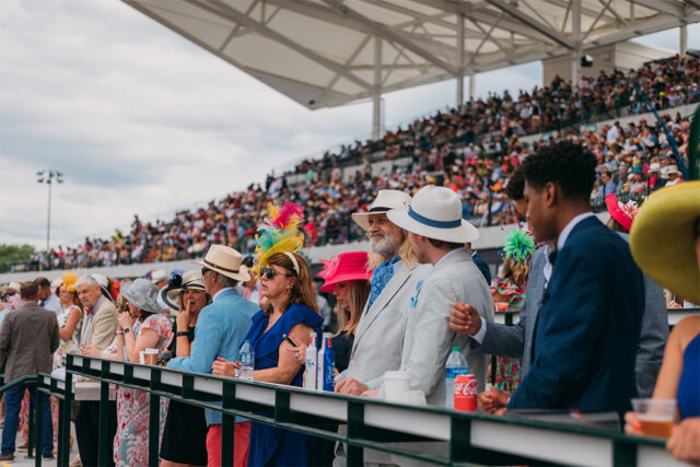 First Turn Club Dining | Dining | Seats | Churchill Downs